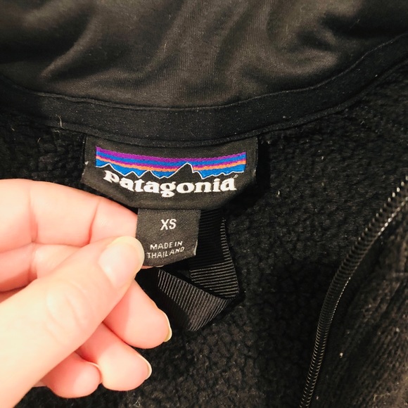 SOLD— Black Patagonia pullover - Picture 6 of 6